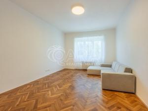 Pronájem bytu 3+1, Praha - Braník, Na Mlejnku, 70 m2