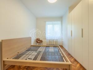 Pronájem bytu 3+1, Praha - Braník, Na Mlejnku, 70 m2