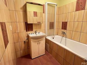 Prodej bytu 3+kk, Třinec, Topolová, 70 m2