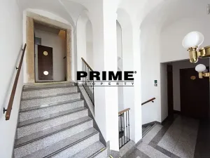 Pronájem kanceláře, Praha - Staré Město, Husova, 167 m2