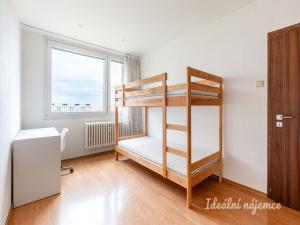 Pronájem bytu 4+kk, Praha - Kobylisy, Kaňkovského, 84 m2