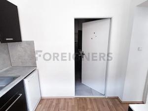 Pronájem bytu 2+1, Praha - Smíchov, Staropramenná, 60 m2