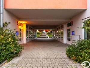 Prodej bytu 2+kk, Praha, Herlíkovická, 64 m2