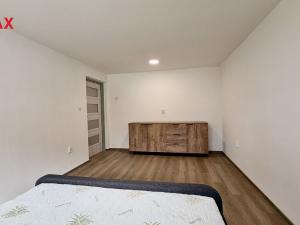 Pronájem bytu 3+kk, Ostrava - Poruba, Záhumenní, 85 m2