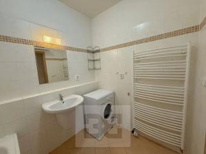 Pronájem bytu 2+kk, Praha - Hostivař, Rižská, 47 m2