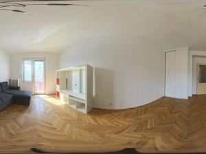 Pronájem bytu 2+1, Praha - Holešovice, Dělnická, 44 m2