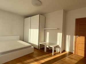 Pronájem bytu 4+kk, Roztoky, Přemyslovská, 127 m2