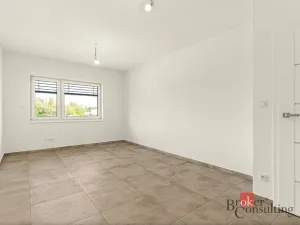 Prodej rodinného domu, Milovice - Mladá, Tyršova, 160 m2