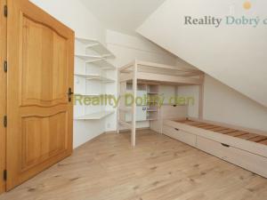 Pronájem atypického bytu, Opava, Bochenkova, 178 m2