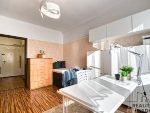 Prodej bytu 2+1, Ostrava - Poruba, Dětská, 61 m2