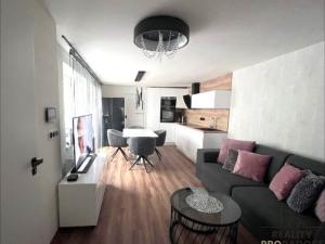 Pronájem bytu 2+kk, Velké Pavlovice, 65 m2