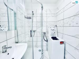 Pronájem bytu 4+1, Praha - Modřany, U zastávky, 75 m2