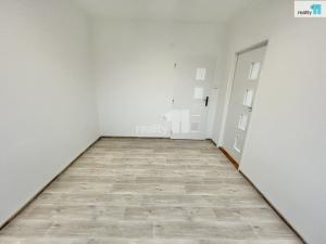 Pronájem bytu 4+1, Praha - Modřany, U zastávky, 75 m2