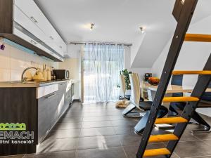 Pronájem bytu 2+kk, Náchod, Poděbradova, 59 m2