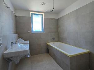 Prodej bytu 2+kk, Dobřichovice, Souběžná, 54 m2