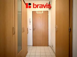 Pronájem bytu 1+kk, Brno - Líšeň, Molákova, 35 m2