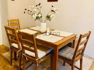 Pronájem bytu 2+kk, Praha, Lucemburská, 50 m2