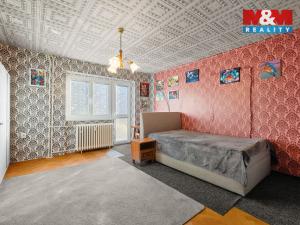 Prodej bytu 3+1, Jesenice, Školní, 55 m2