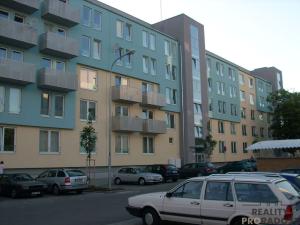 Pronájem garáže, Brno, Zderadova, 20 m2