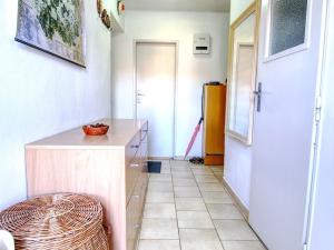 Pronájem bytu 2+1, Hradec Králové, Na Střezině, 55 m2