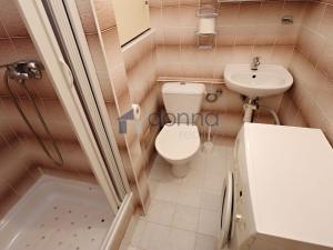 Pronájem bytu 1+kk, Praha, Křivenická, 22 m2