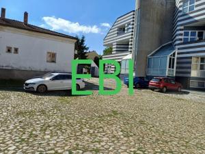 Prodej komerční nemovitosti, Jindřichův Hradec - Jindřichův Hradec II, Kmentova, 1773 m2