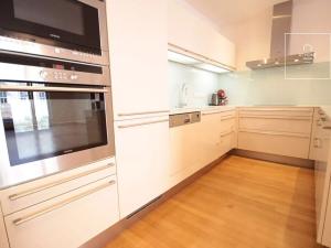 Pronájem bytu 4+kk, Praha - Nové Město, Senovážné náměstí, 130 m2