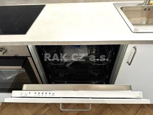 Pronájem bytu 3+1, Praha - Malá Strana, Plaská, 91 m2