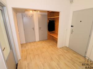 Pronájem bytu 3+1, Brno, Krymská, 75 m2