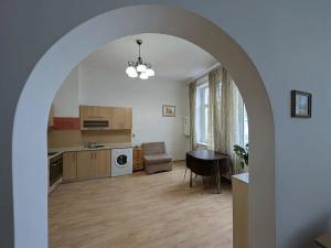 Pronájem bytu 2+kk, Karlovy Vary, Sokolovská, 41 m2