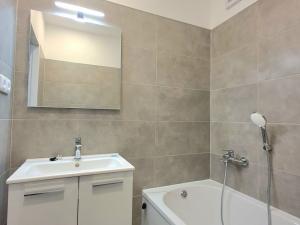 Pronájem bytu 2+1, Velké Opatovice, Hliníky, 55 m2