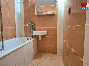 Pronájem bytu 3+1, Kladno - Kročehlavy, Mostecká, 84 m2