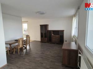 Pronájem bytu 3+1, Kladno - Kročehlavy, Mostecká, 84 m2