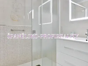 Prodej bytu 3+1, Torrevieja, Španělsko, 100 m2