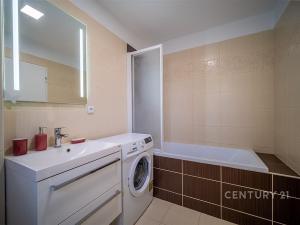 Pronájem bytu 2+1, České Budějovice - České Budějovice 6, Polní, 61 m2