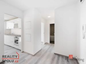 Pronájem bytu 3+1, Praha - Troja, Glowackého, 76 m2