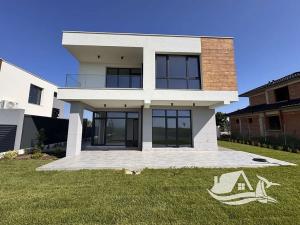 Prodej rodinného domu, Pomorie, Bulharsko, 196 m2