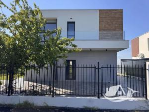 Prodej rodinného domu, Pomorie, Bulharsko, 196 m2