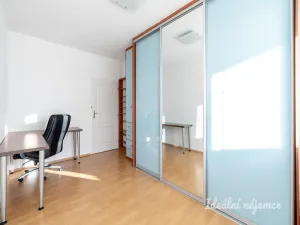 Pronájem bytu 3+1, Praha - Hlubočepy, Lamačova, 70 m2