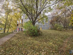 Pronájem bytu 2+kk, Praha, Zubrnická, 56 m2