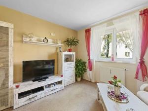 Pronájem bytu 1+1, Kladno, Vodárenská, 30 m2