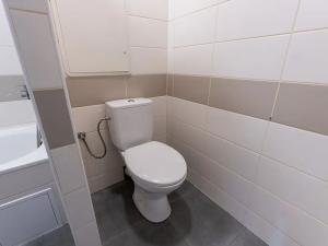 Pronájem bytu 2+kk, Most, Bělehradská, 43 m2