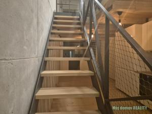 Pronájem bytu 3+kk, Praha - Vysočany, Kolbenova, 66 m2