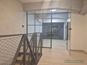 Pronájem bytu 3+kk, Praha - Vysočany, Kolbenova, 66 m2