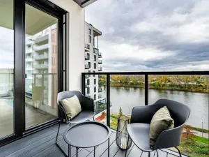 Pronájem bytu 2+kk, Praha - Holešovice, Sanderova, 60 m2