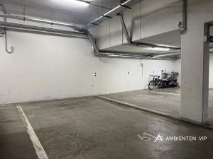 Pronájem garážového stání, Brno, Božetěchova, 20 m2