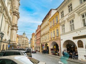 Prodej atypického bytu, Praha, Malostranské náměstí, 270 m2