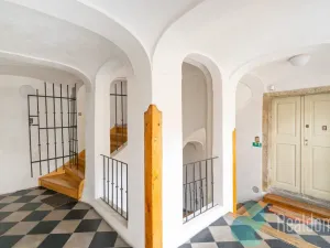 Prodej atypického bytu, Praha, Malostranské náměstí, 270 m2