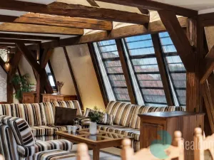 Prodej atypického bytu, Praha, Malostranské náměstí, 270 m2