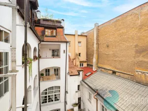 Prodej atypického bytu, Praha, Malostranské náměstí, 270 m2